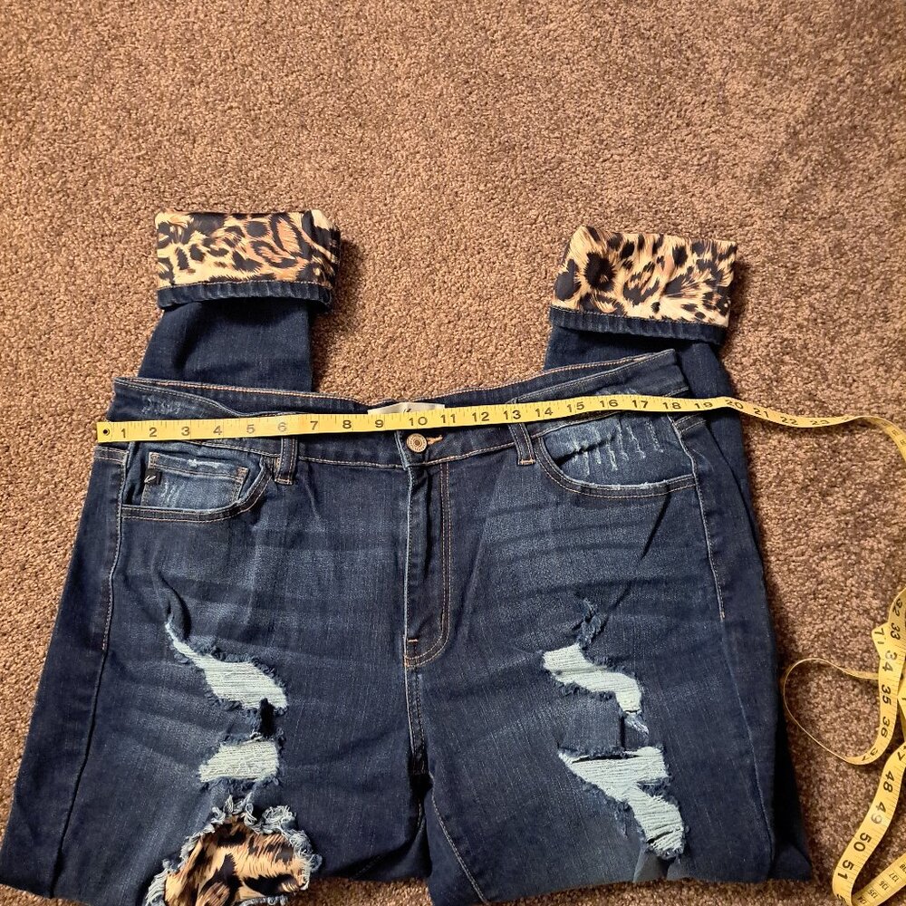 KanCan Mid Rise Distressed Leopard Print Accent Super Skinny Jeans - Picture 7 of 16
